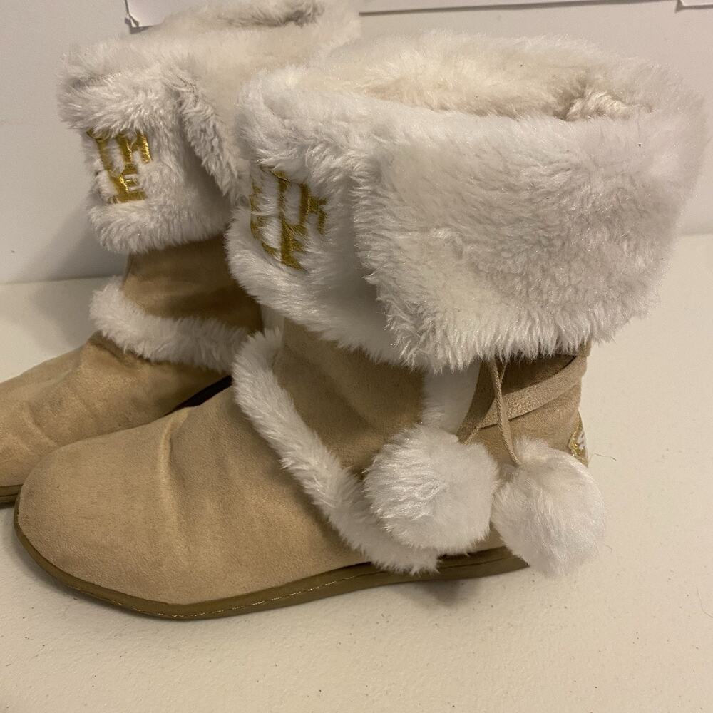 South Pole Women 9US 40 EU Faux Fur Pompom Eskimo Boots White Beige Mid Calf - Picture 6 of 9
